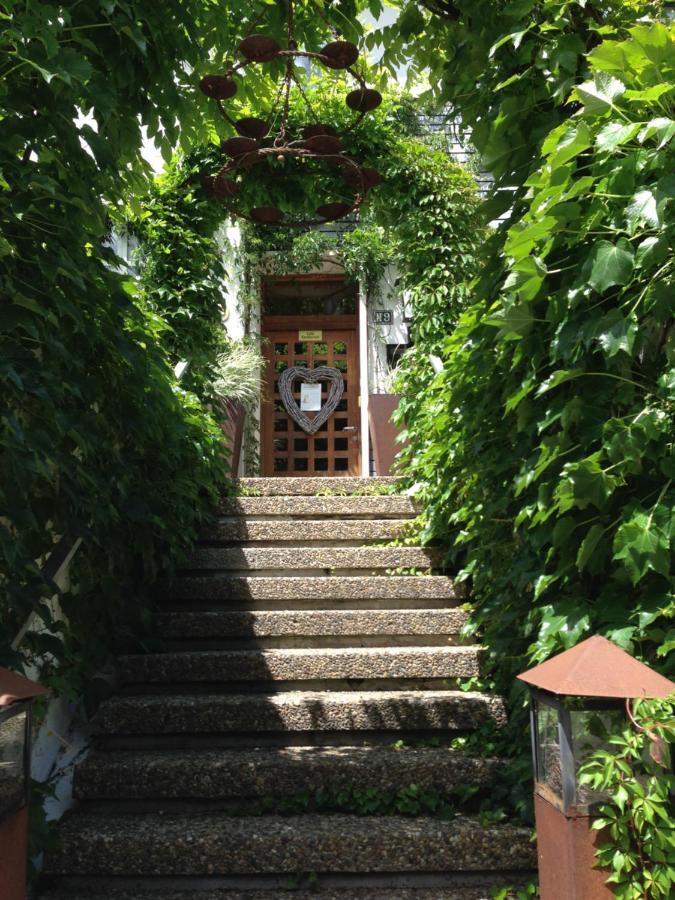 Murmeltier Hausen im Tal Exterior photo